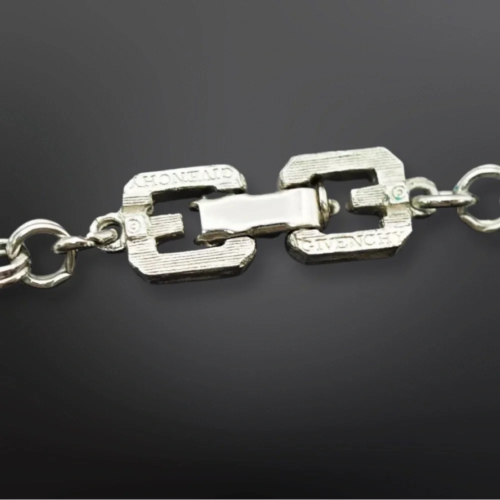 AUTHENTIC VINTAGE GIVENCHY SILVERTONE CHAIN GG CLASP LONG NECKLACE 30" NR - Picture 9 of 12